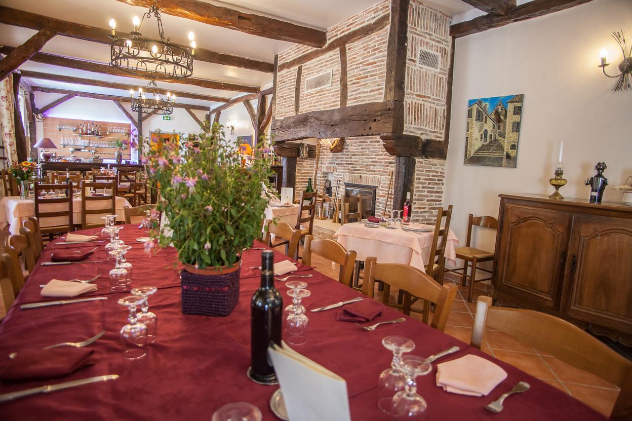 Logis Hotels - Auberge De L'Ile - Hotel 3 Etoiles Et Restaurant Creysse  المظهر الخارجي الصورة