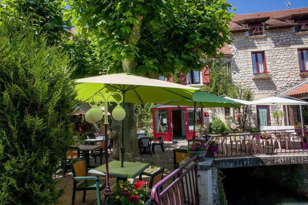 Logis Hotels - Auberge De L'Ile - Hotel 3 Etoiles Et Restaurant Creysse  المظهر الخارجي الصورة