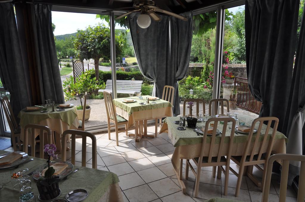 Logis Hotels - Auberge De L'Ile - Hotel 3 Etoiles Et Restaurant Creysse  المظهر الخارجي الصورة