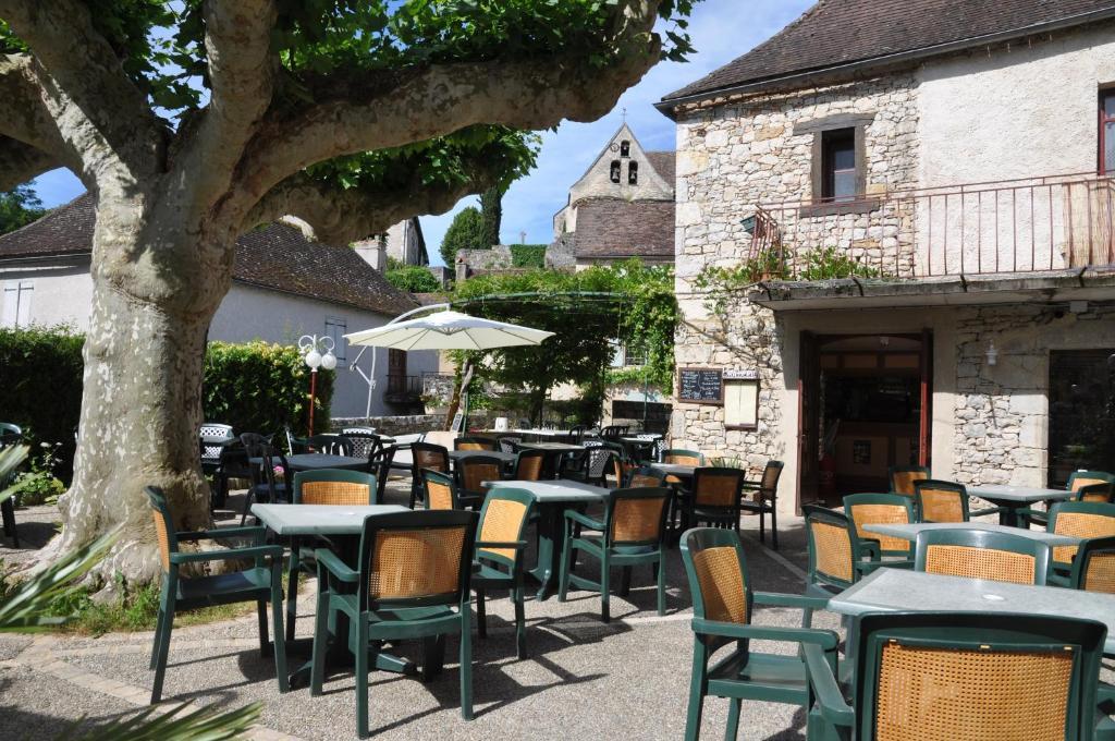 Logis Hotels - Auberge De L'Ile - Hotel 3 Etoiles Et Restaurant Creysse  المظهر الخارجي الصورة